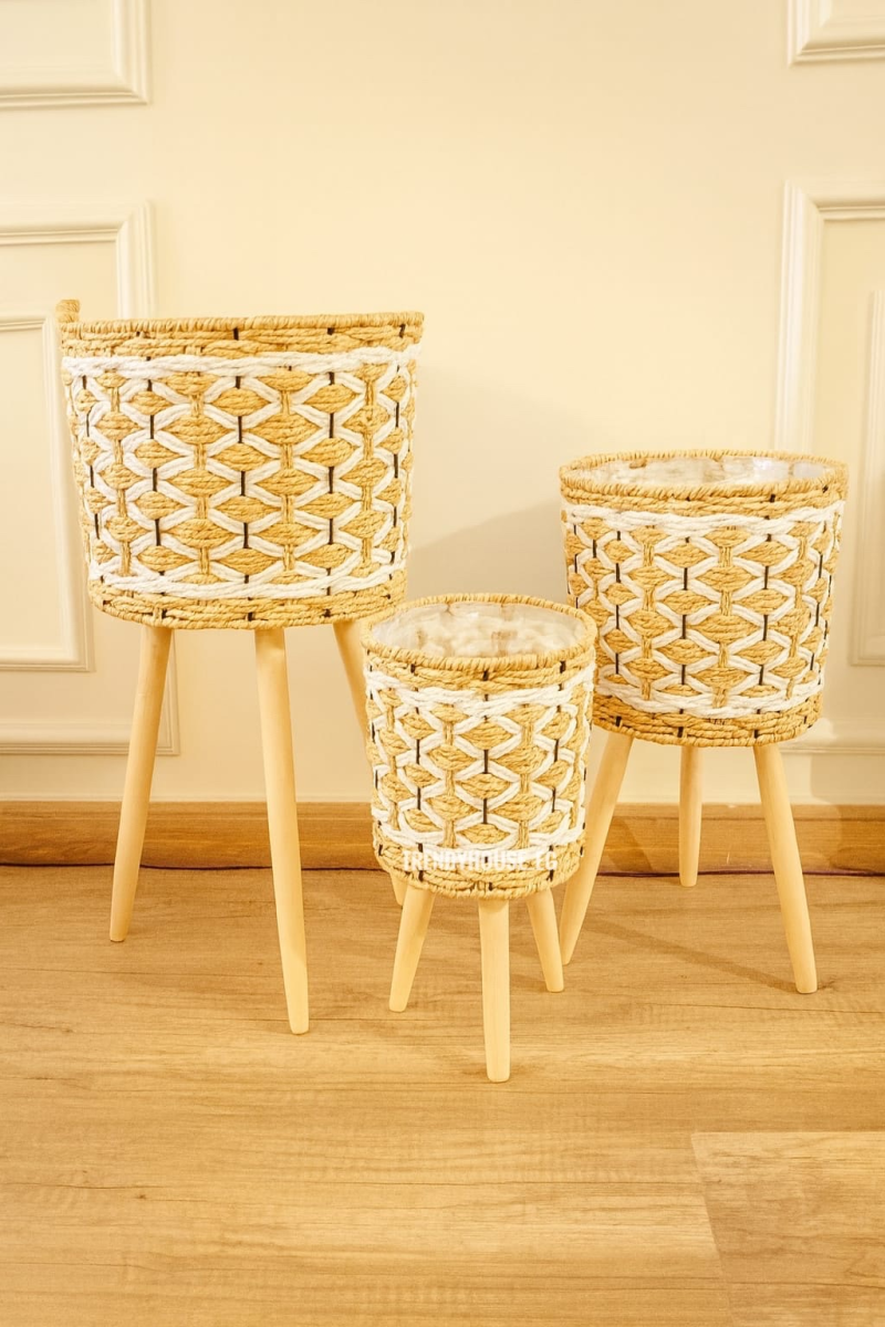 طقم بوتات مستورد 