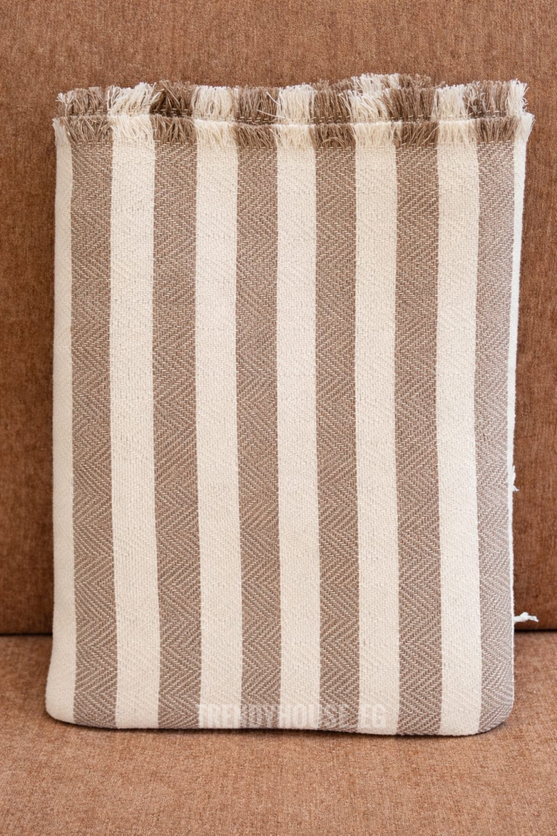 مفرش ركنه كافيه في بيج 