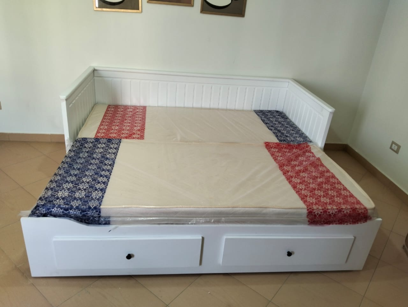 كنبه سرير بالمراتب 