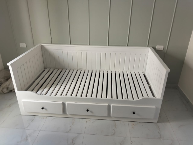 كنبه سرير بدون مراتب 